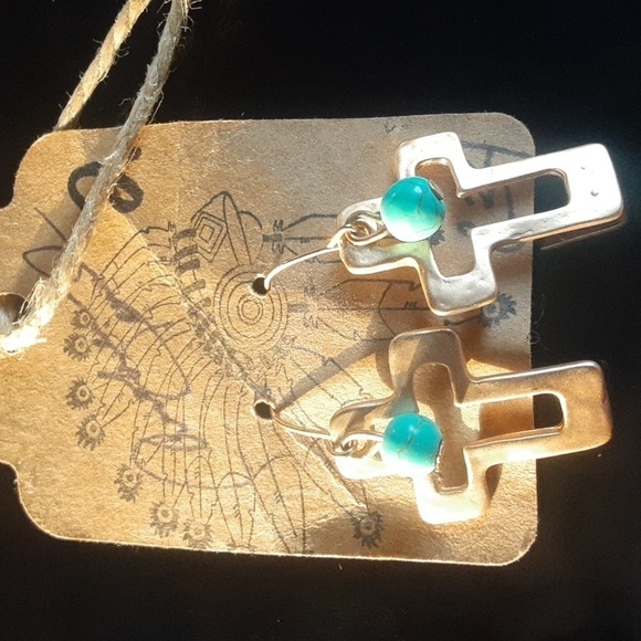 Jewelry - Turquoise Gold Tone Hammered Crosses